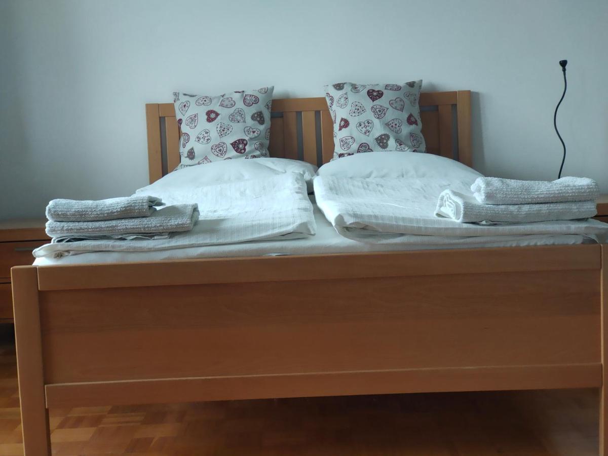 שקופיה-לוקה Rooms And Apartment Na Poljani מראה חיצוני תמונה